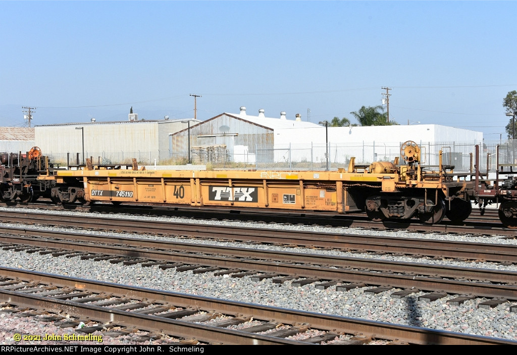 DTTX 745110 (ex 48 ft well car cut down to 40 ft well car) Rana CA. 4/8/2021